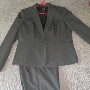 Nine West Women’s Pant Suit - Grey